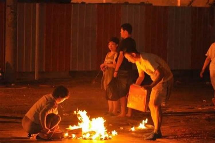 父亲节可以给死去的父亲烧纸吗