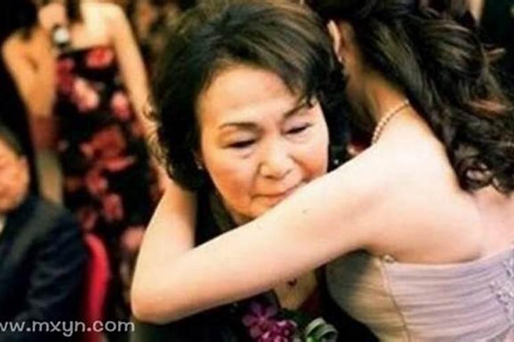 梦见家人买了破房子住的预兆