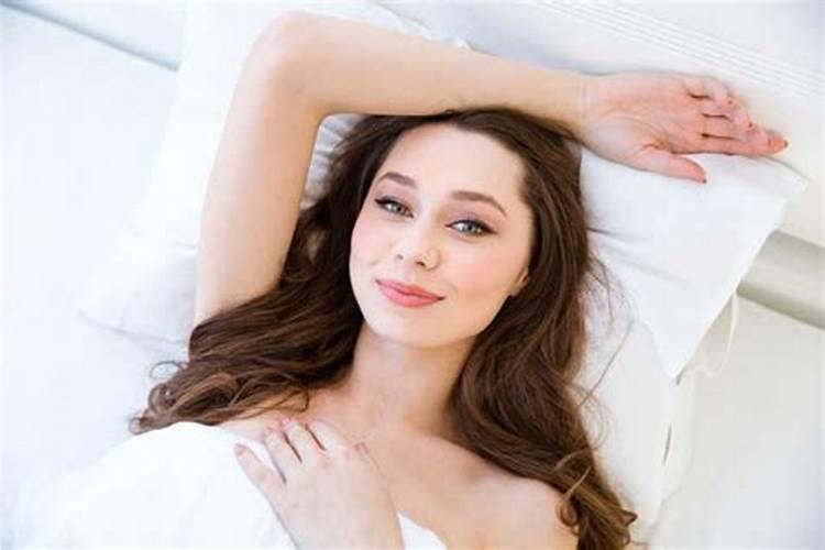 算卦的说我有两条婚姻线,还克夫,说我和我老公必定会离婚,怎么办？
