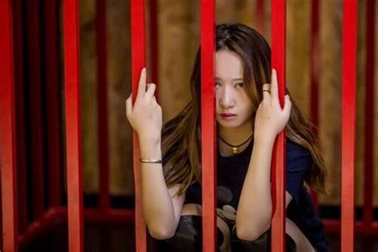梦见入狱预示着什么