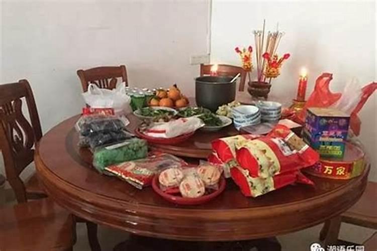 大年初一烧香供品摆什么好大年初一烧香供品摆什么水果好