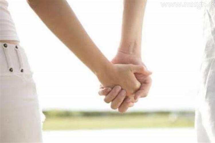 梦到前男友和他的现女友什么意思