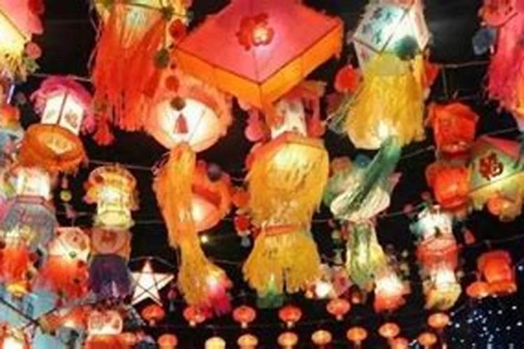 梦见和老板一起吃饭
