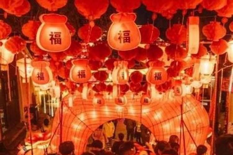 女人40岁运气好不好？