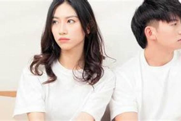 梦到男朋友的前女友是什么意思