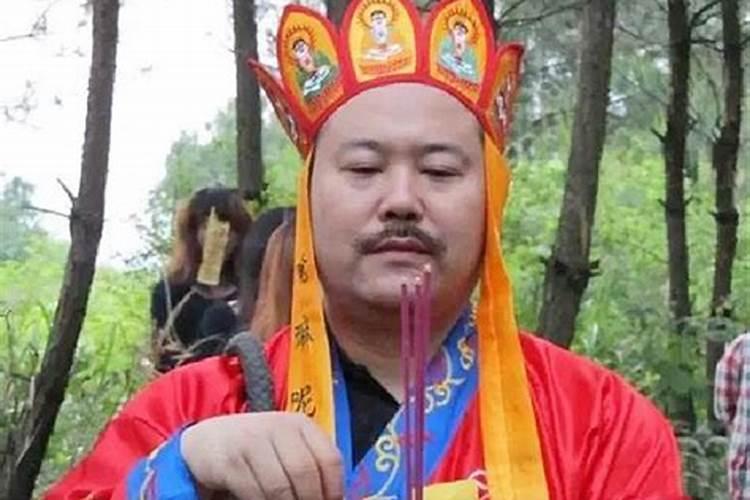 湘西赶尸是否真的存在？其后人现场亲自示范,真相是什么？