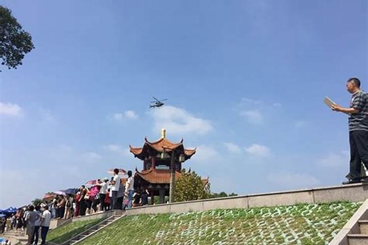 1986年阴历九月初九出生的男孩五行缺什么？是什么命