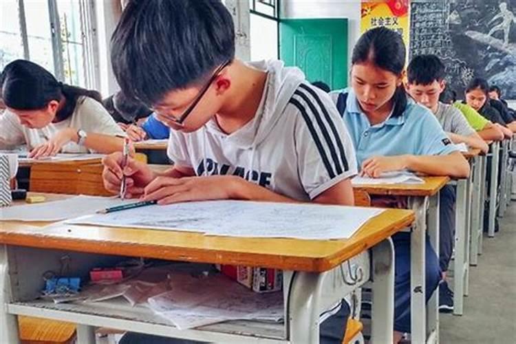 怎么算夫妻八字合不合,八字合婚速查表