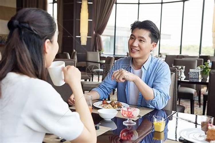 梦见和二哥一起吃饭的预兆
