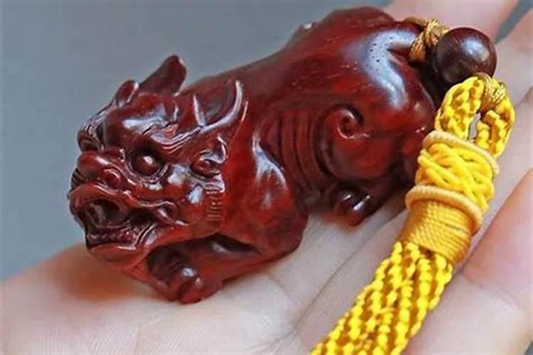 犯太岁佩戴什么