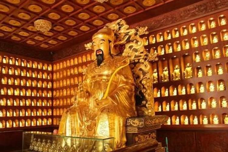 财神挂哪个方向好