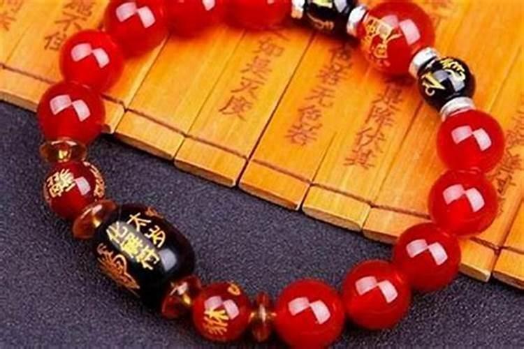 本命年红绳:戴哪只手？