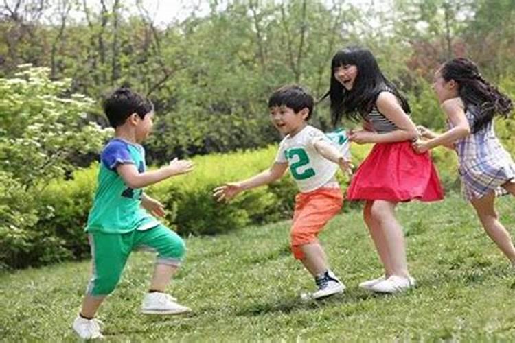 梦见好几个小孩子是什么意思