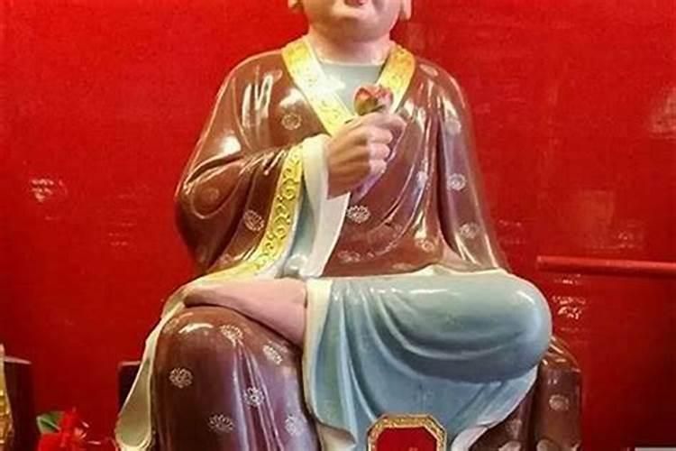 2025年86年虎女的财运