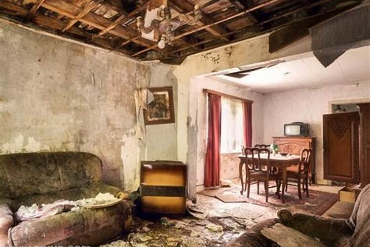 梦见家人住在破屋的预兆