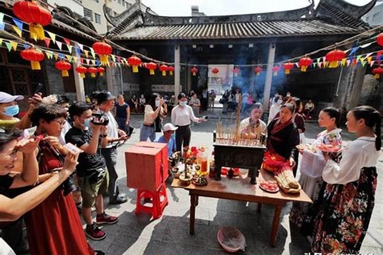 属蛇77年3月15日出生什么星座