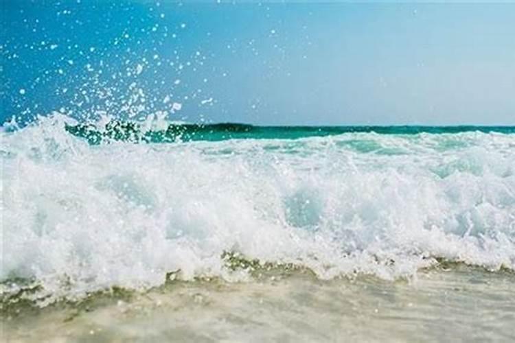 梦见海水涨潮特别快的预兆