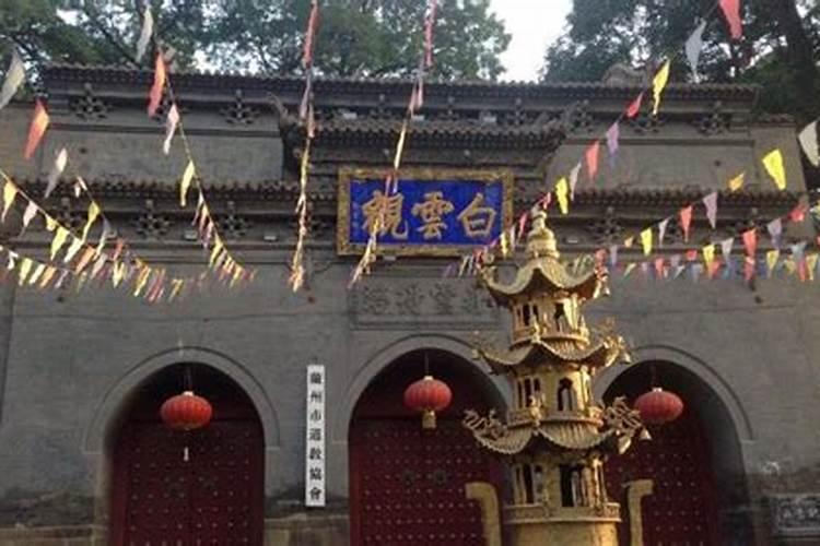 寒衣节烧纸是在十字路口还是丁字路口？寒衣节送寒衣是真衣服吗？百度知...