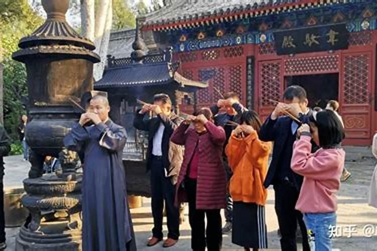 算命的算了一下说他这辈子有情债然后他说什么秦原来是疫情