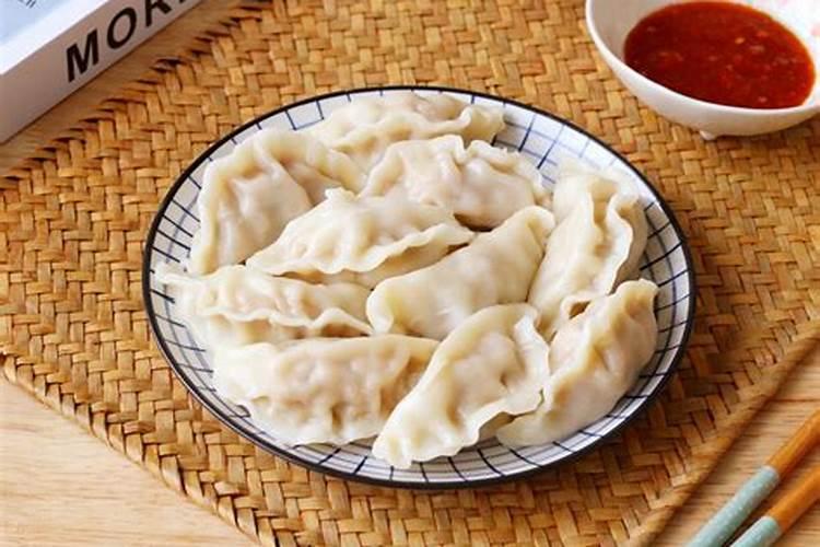 腊月二十三吃饺子的含义