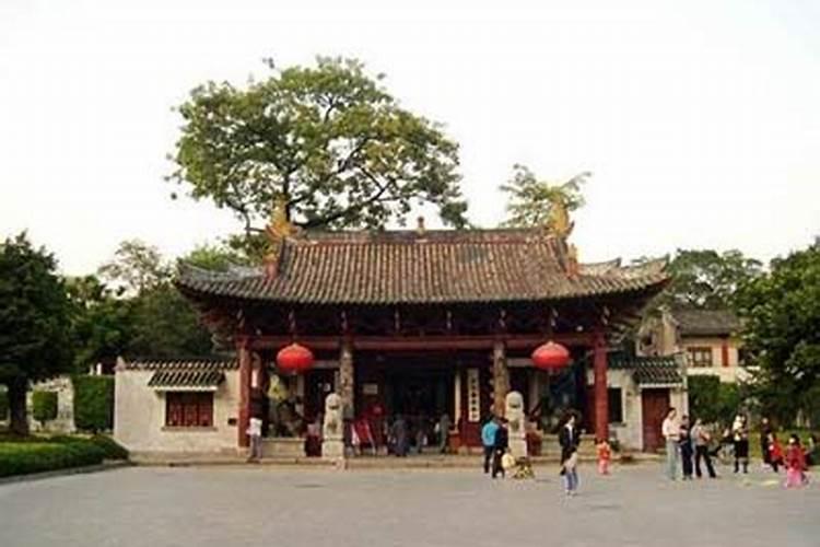 出家当和尚后具体每天干什么工作？我想出家当和尚