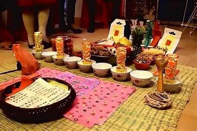 老人去世一周年家中一个儿子的怎样祭奠？