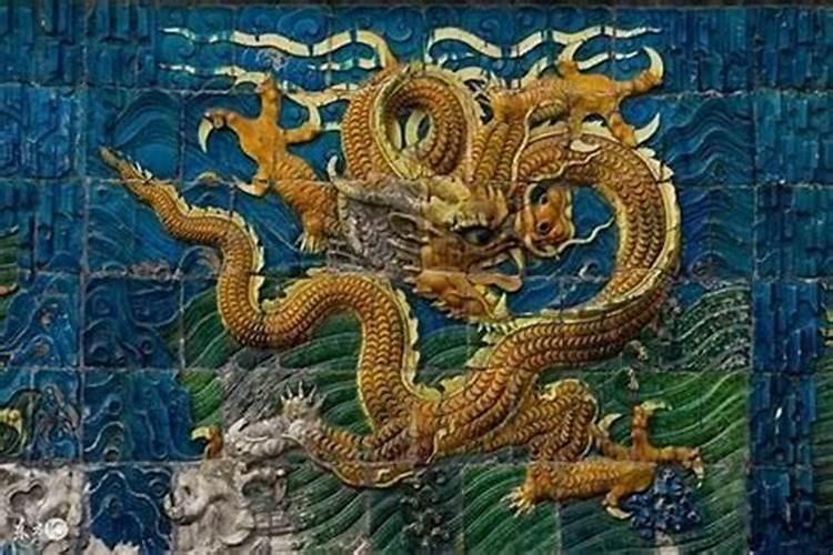 2025属龙今年有一难 2025年属龙人的综合运势如何