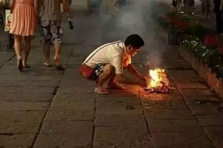 7月15鬼节要怎么去祭奠死去的亲人？