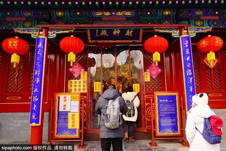 什么八字的人容易被配偶抛弃？