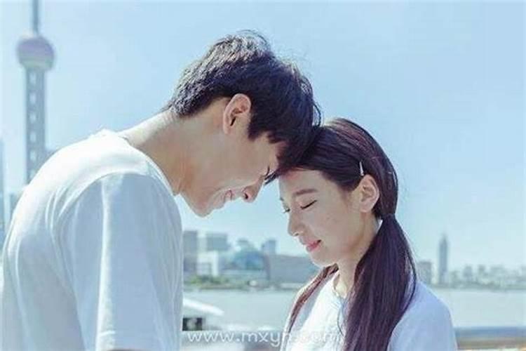 梦见前夫有了老婆和孩子