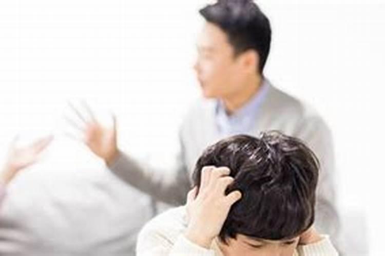离婚后我前夫还一直纠缠我该怎么办