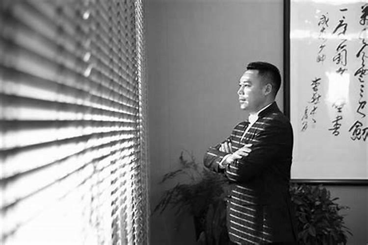 怎么给老公念地藏经回向呢？