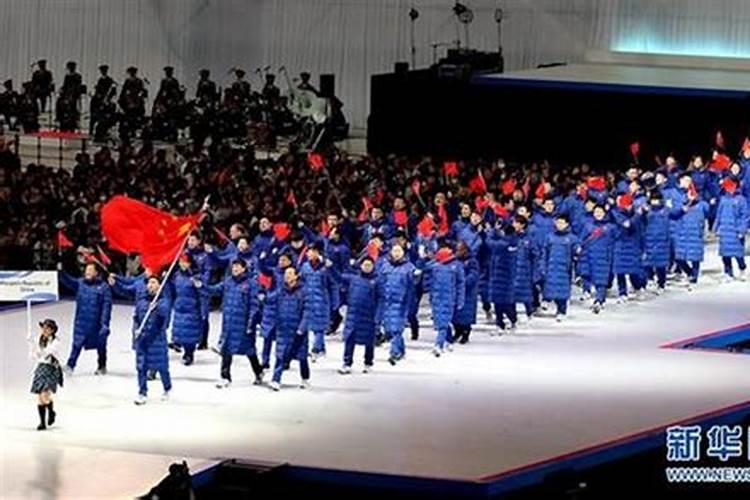 北京残奥会上香山红叶的背景音乐是电视剧《一言为定》的片头曲？