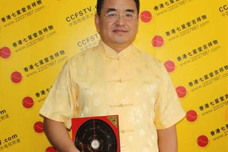 梦见坟墓冲垮的预兆
