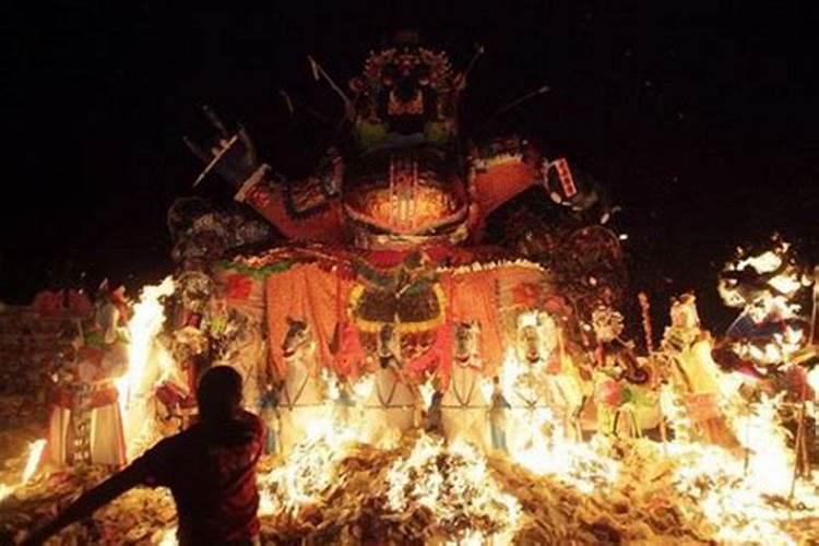 梦见交通事故车着火了是什么意思？