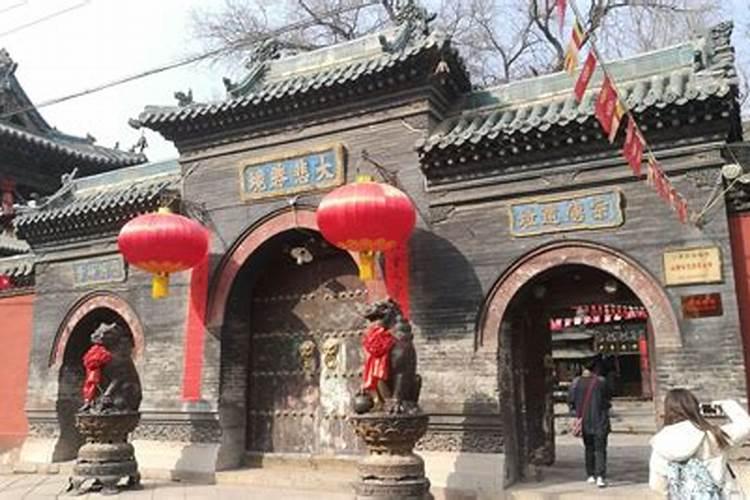 亲人离世家里不烧七,去寺庙做法事可以吗？