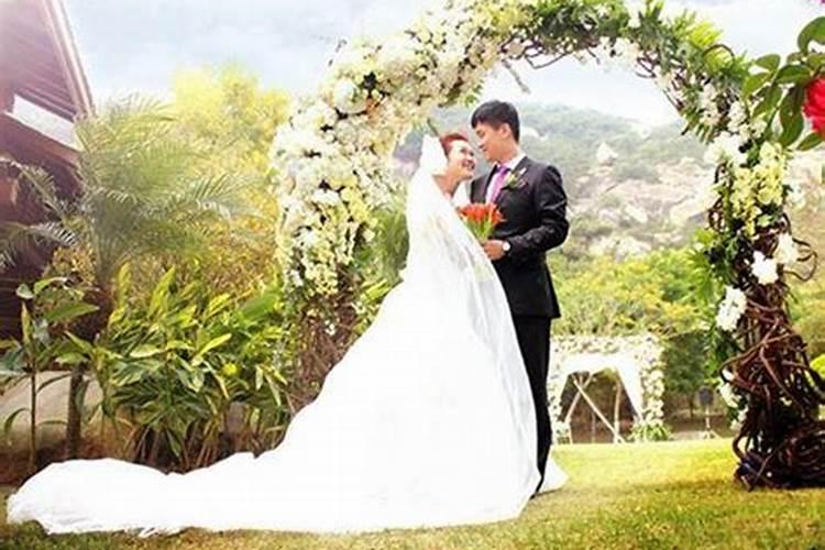 梦见别人结婚,我去参加婚礼