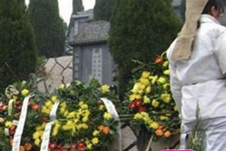 梦见已故的外公又死了一次
