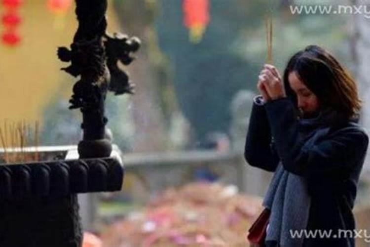 梦见拜佛预示着什么