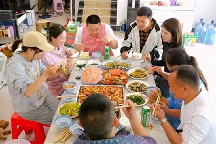手相姻缘线是哪一条 婚姻线怎么看出一个人的婚姻