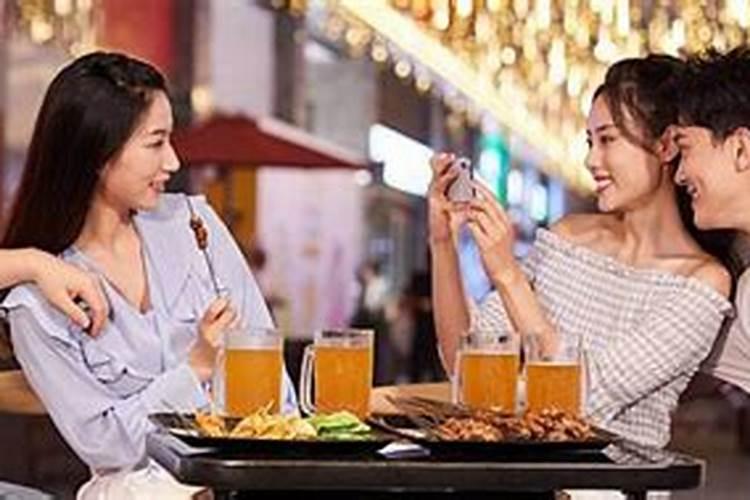 梦见旧情人吃饭的预兆