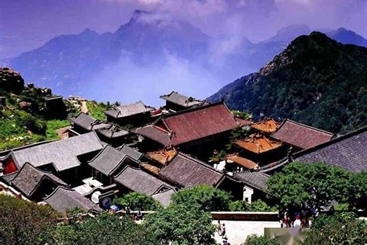 花钱在道观做法事属于搞封建迷信吗违法吗