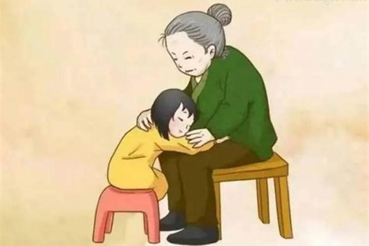 梦见去逝的奶奶穿的寿衣,柱着拐杖在敲门喊我的名字,我去开门,把我吓...