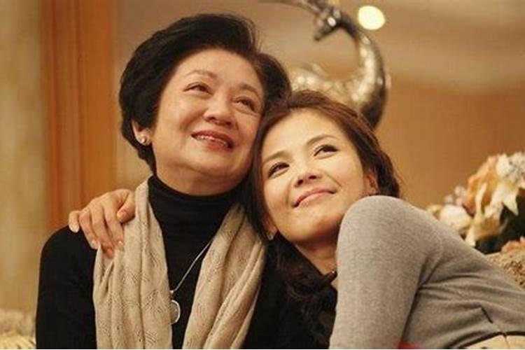 已婚女人梦见娘家人在一起