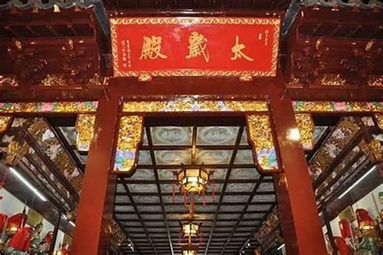 属鸡2023年犯太岁佩戴什么化解