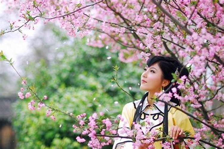 八字中如何看正缘桃花