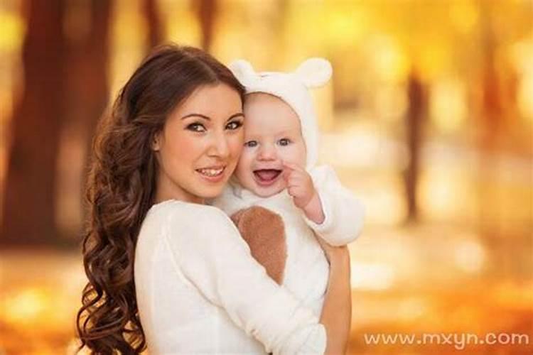 梦见自己抱别人家婴儿