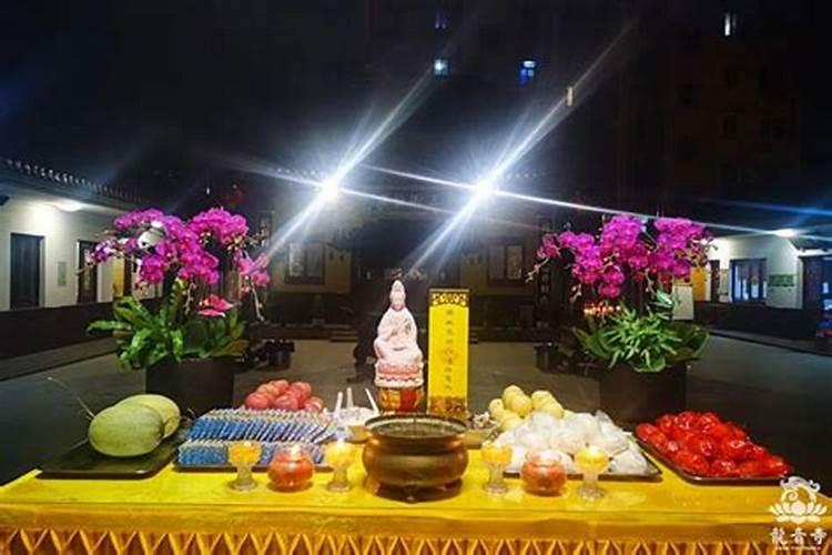 清明上坟带什么供品好(祭奠上坟准备供品与摆放讲究)