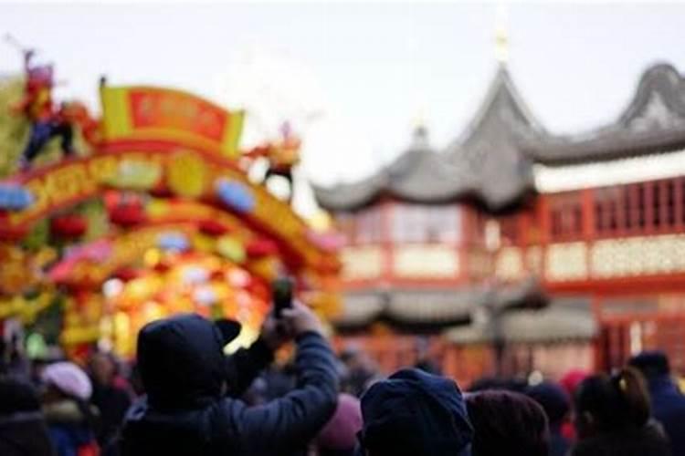 迎财神有什么寓意 迎财神什么时间放鞭炮