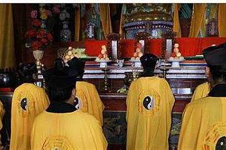 道士及师傅给善信解决事情和做法事交税吗？